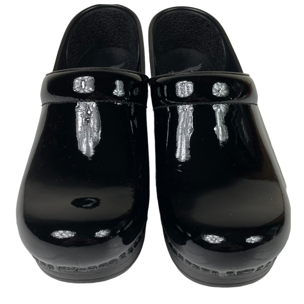 Dansko Black Patent Leather Boots size 6.5/7 = 37